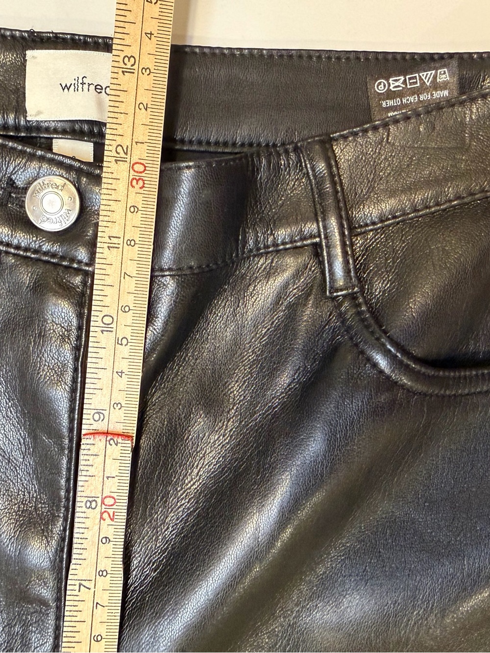 Wilfred Aritzia Melina Vegan Leather Pants Size 6 - Picture 8 of 8